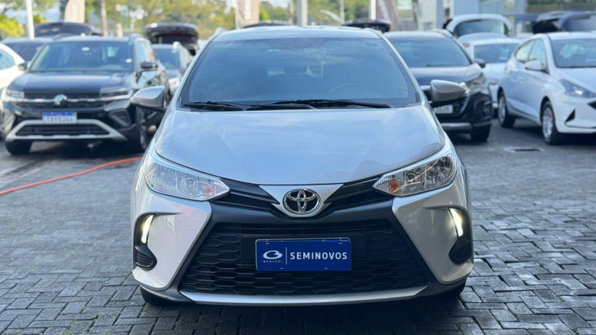 toyota yaris 1.5 16v flex xl multidrive 4p automatico 20253