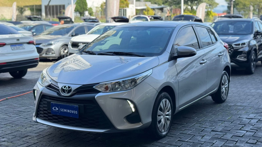 toyota yaris 1.5 16v flex xl multidrive 4p automatico 20252
