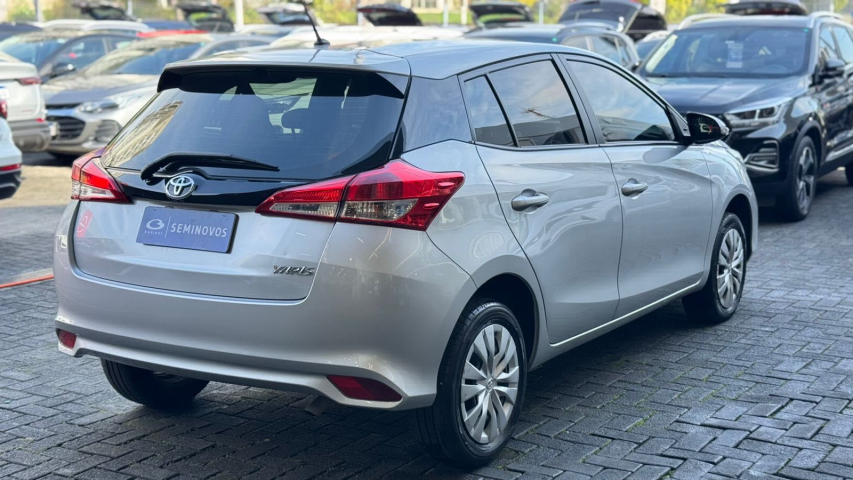 toyota yaris 1.5 16v flex xl multidrive 4p automatico 202512