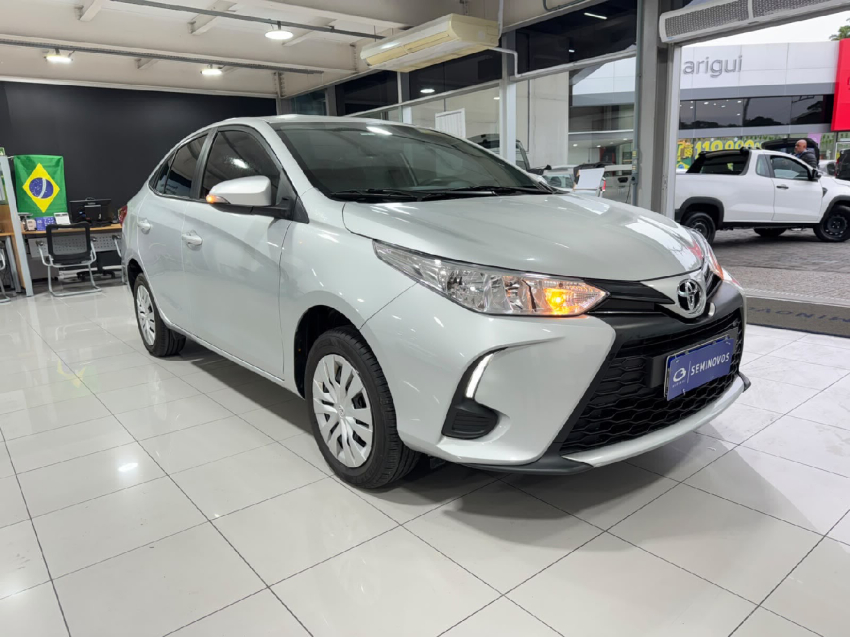 toyota yaris 1.5 16v flex sedan xl multidrive 4p automatico 20259