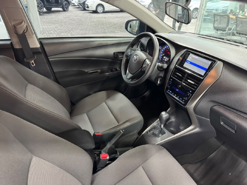 toyota yaris 1.5 16v flex sedan xl multidrive 4p automatico 20255