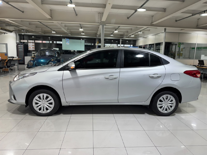 toyota yaris 1.5 16v flex sedan xl multidrive 4p automatico 20256