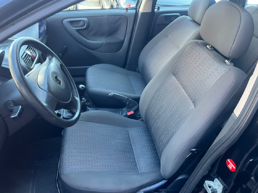 chevrolet corsa 1.4 mpfi maxx 8v flex 4p manual 2010/10 - basico 4 portas baixa km!! vox joinville! cautelar 100% aprovada sem sinistro leilao14