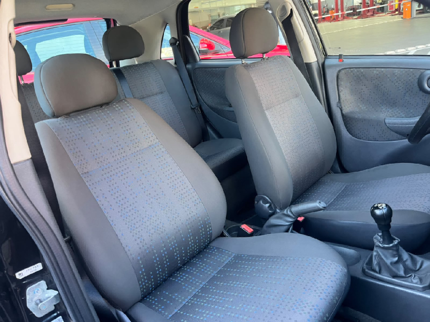 chevrolet corsa 1.4 mpfi maxx 8v flex 4p manual 2010/10 - basico 4 portas baixa km!! vox joinville! cautelar 100% aprovada sem sinistro leilao17