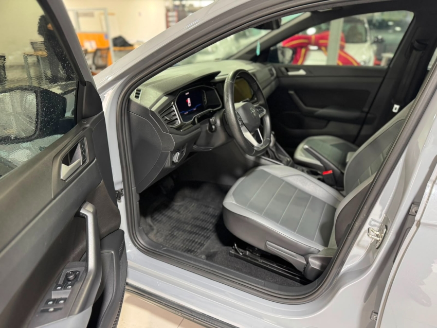 volkswagen nivus 1.0 200 tsi total flex highline automatico 4p 20244