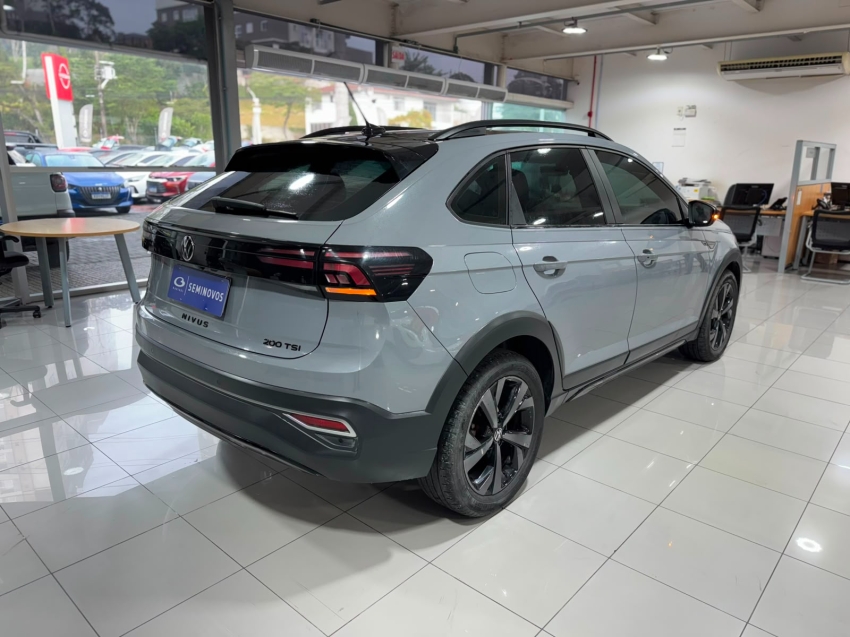 volkswagen nivus 1.0 200 tsi total flex highline automatico 4p 202415