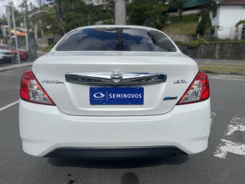 nissan versa 1.6 16v flexstart sl 4p xtronic flex automatico 20184