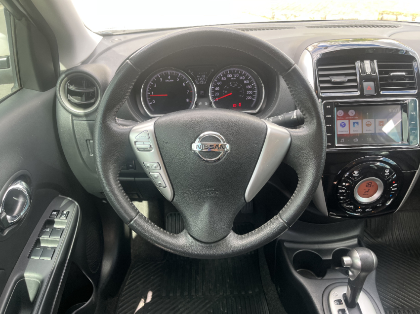 nissan versa 1.6 16v flexstart sl 4p xtronic flex automatico 20188