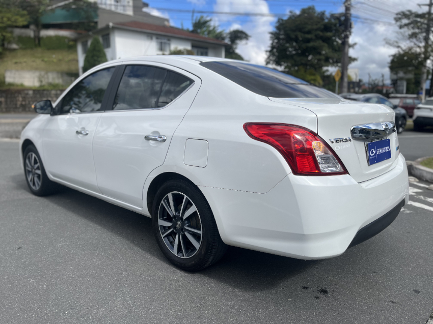 nissan versa 1.6 16v flexstart sl 4p xtronic flex automatico 20183