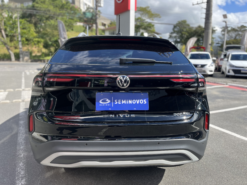 volkswagen nivus 1.0 200 tsi total flex highline automatico 4p 20257