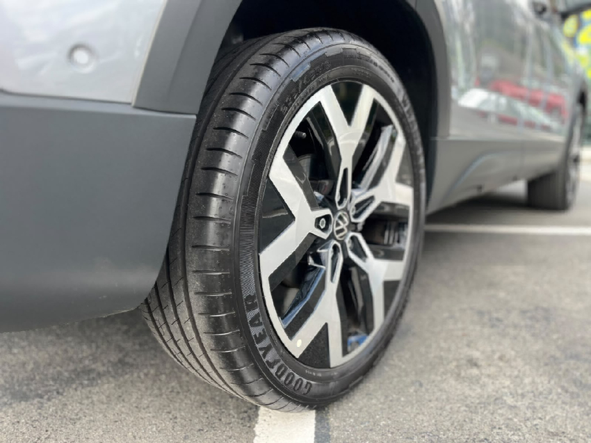 taos highline 1.4 tsi flex - 2024 apenas 4.000km gar fabrica ativa unico dono vox joinville4