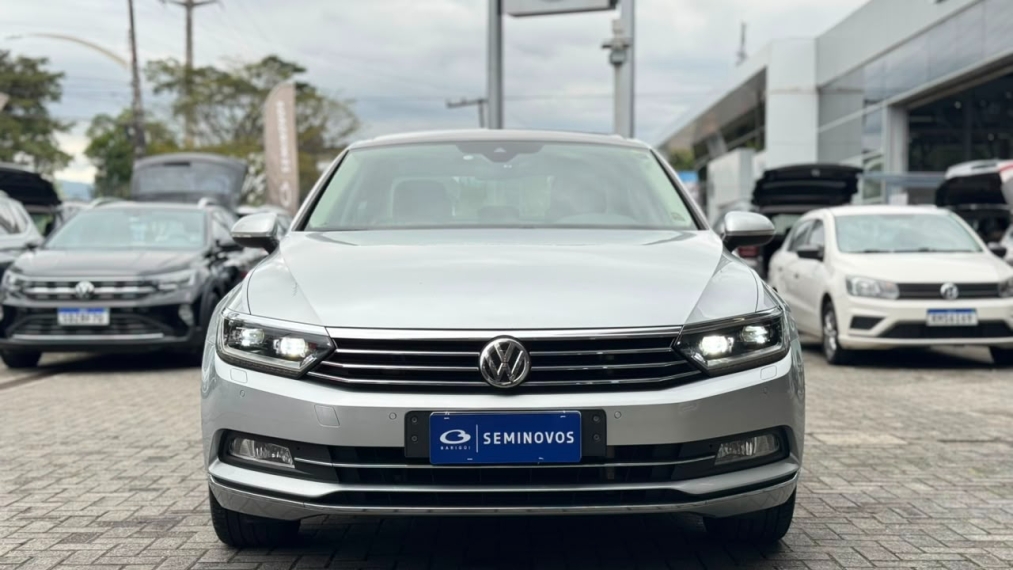 volkswagen passat 2.0 16v tsi bluemotion gasolina highline 4p dsg automatico 20182