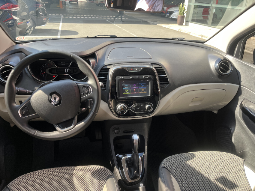 renault captur 1.6 16v sce flex intense x-tronic 4p automatico 20197