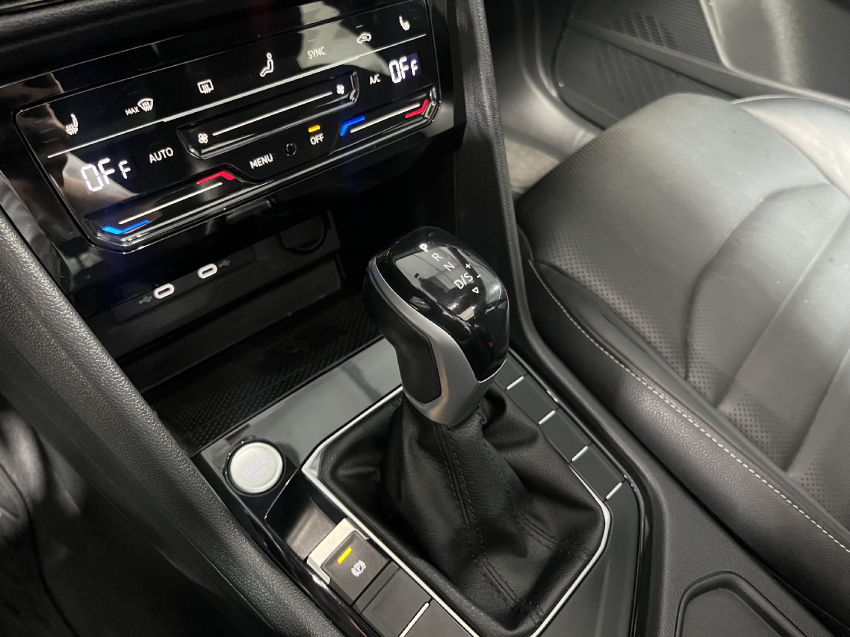 volkswagen taos 1.4 250 tsi total flex highline automatico 4p 202411