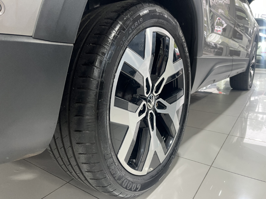 volkswagen taos 1.4 250 tsi total flex highline automatico 4p 20248