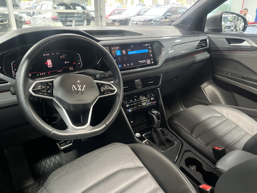 volkswagen taos 1.4 250 tsi total flex highline automatico 4p 202410
