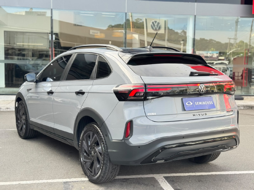 nivus highline flex 1.0 200 tsi - outfit impecavel10