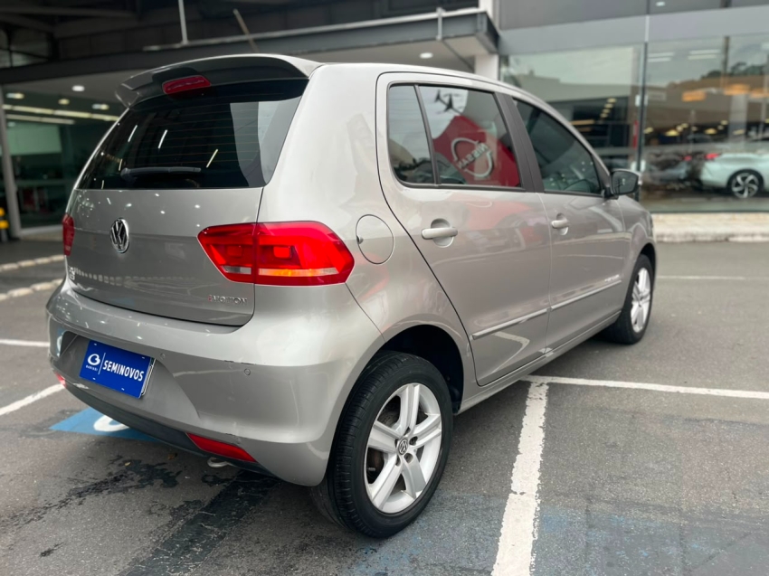 volkswagen fox 1.6 msi highline 16v flex 4p automatizado automatico 201611