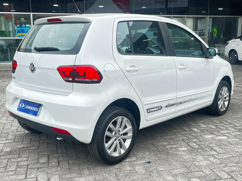 volkswagen fox 1.6 msi total flex connect 4p manual 202115