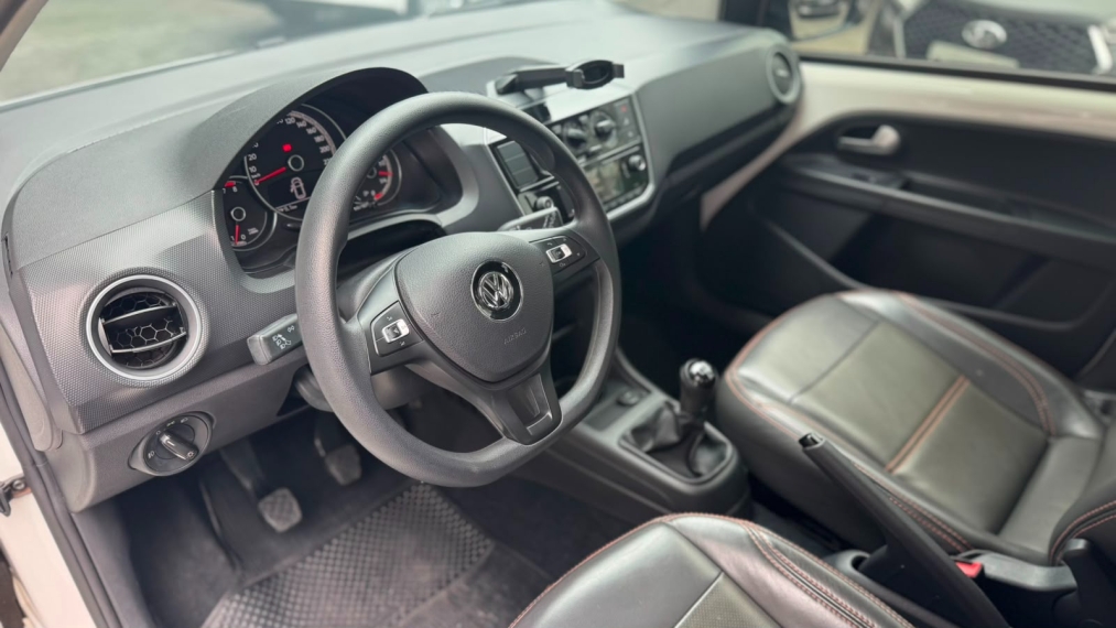 volkswagen up 1.0 170 tsi total flex xtreme 4p manual 20203