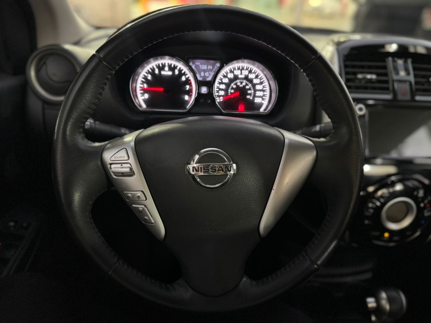nissan versa 1.6 16v flexstart sl 4p xtronic flex automatico 20198
