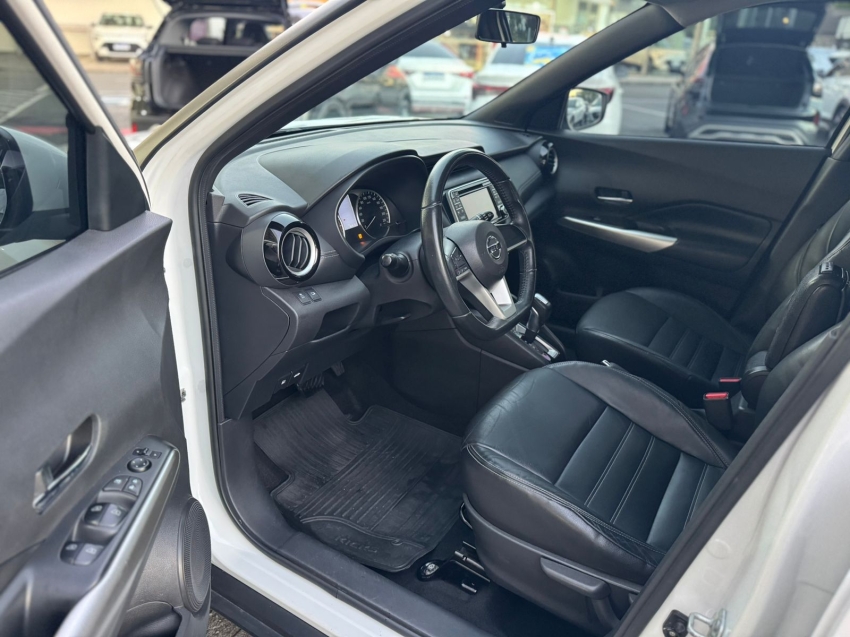 nissan kicks 1.6 16v flexstart sv 4p xtronic flex automatico 20184