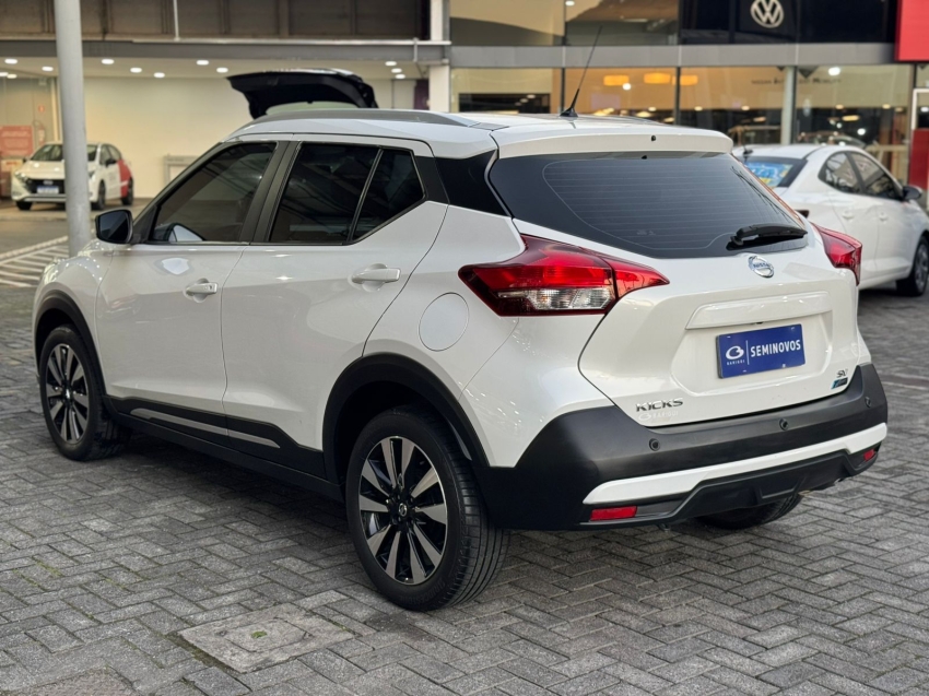 nissan kicks 1.6 16v flexstart sv 4p xtronic flex automatico 201815