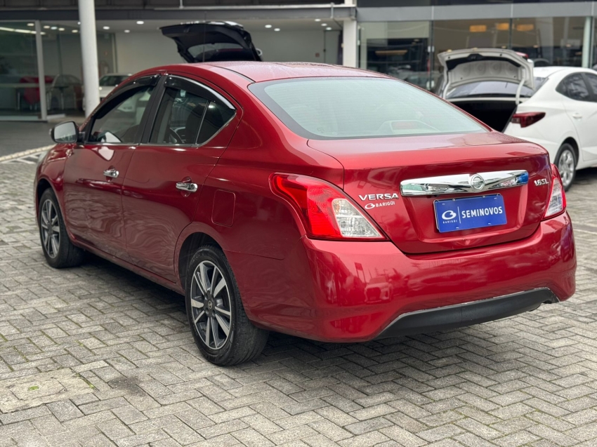 nissan versa 1.6 16v flexstart sl 4p xtronic flex automatico 201915