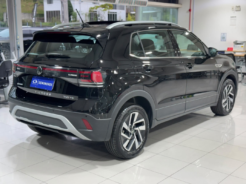volkswagen t-cross 1.4 250 tsi total flex highline automatico 4p 202613