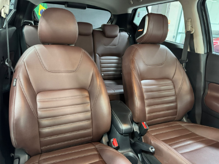 nissan kicks 1.6 16v flexstart exclusive xtronic flex 4p automatico 202417