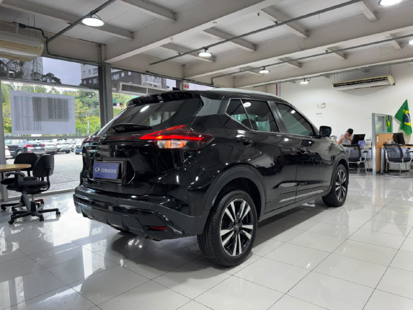 nissan kicks 1.6 16v flexstart exclusive xtronic flex 4p automatico 202410