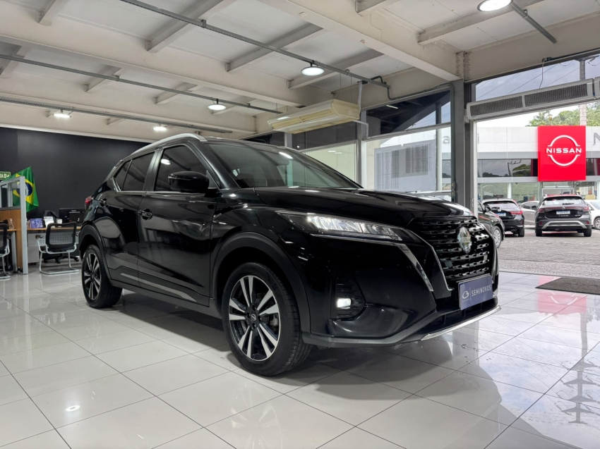 nissan kicks 1.6 16v flexstart exclusive xtronic flex 4p automatico 2024