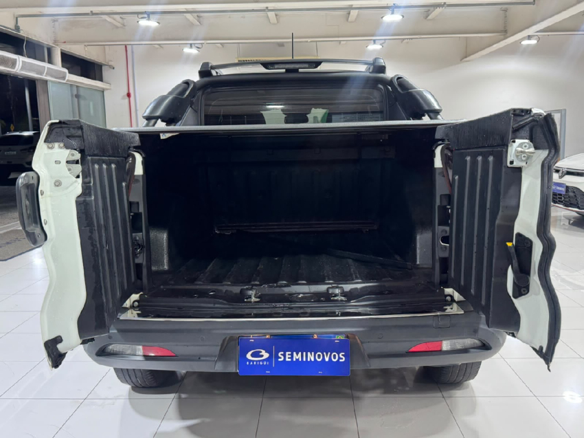 fiat toro 1.3 turbo 270 flex volcano at6 4p automatico 20246