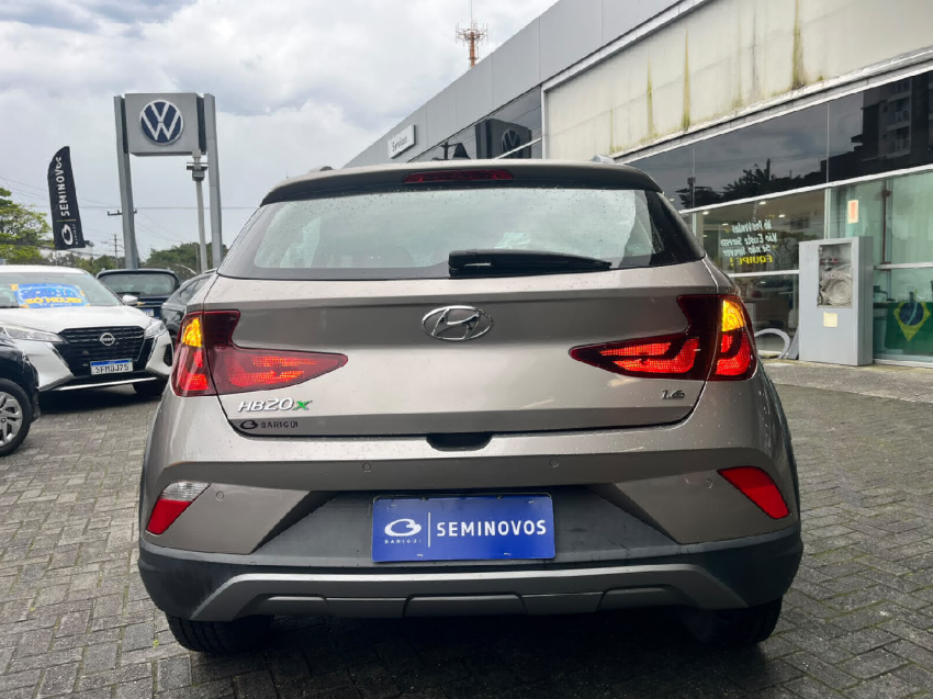 hyundai hb20x 1.6 16v flex evolution automatico 4p 202116