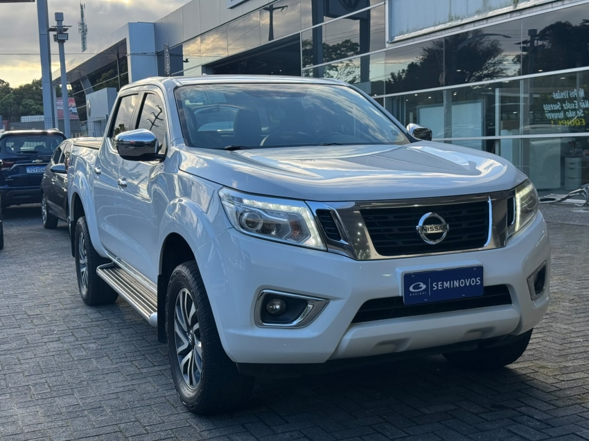 nissan frontier 2.3 16v turbo diesel xe cd 4x4 automatico 4p 20222