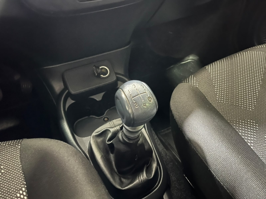 fiat mobi 1.0 firefly flex like. manual 4p 202511