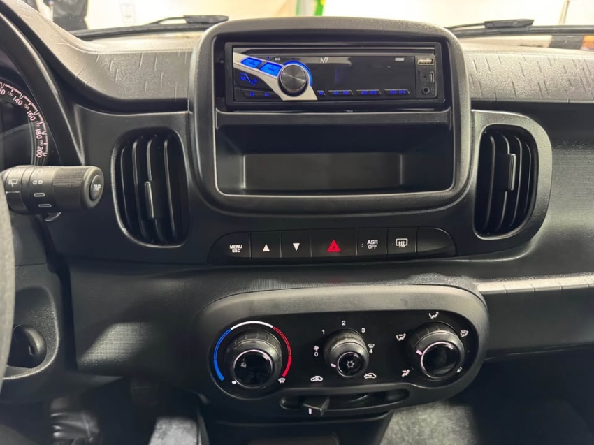 fiat mobi 1.0 firefly flex like. manual 4p 20256