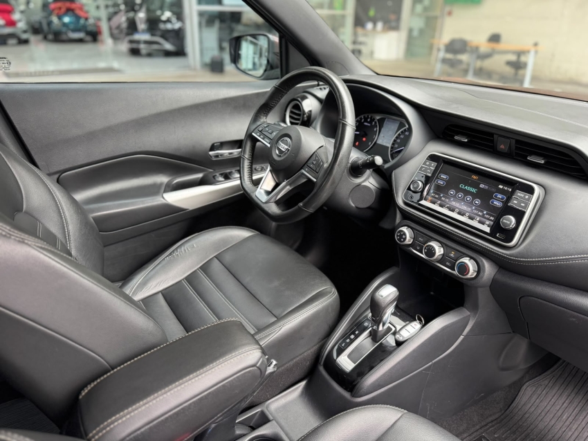 nissan kicks 1.6 16v flexstart sv 4p xtronic flex automatico 202013