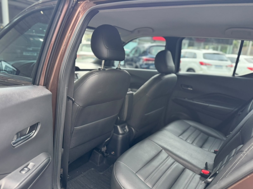 nissan kicks 1.6 16v flexstart sv 4p xtronic flex automatico 20206