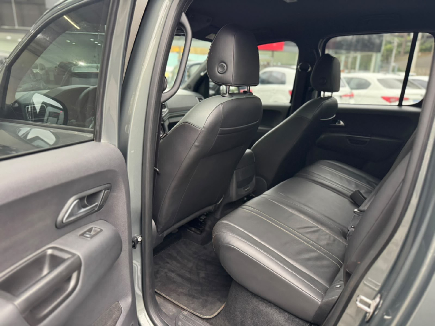 volkswagen amarok 3.0 v6 tdi diesel extreme cd 4motion automatico 4p 202518