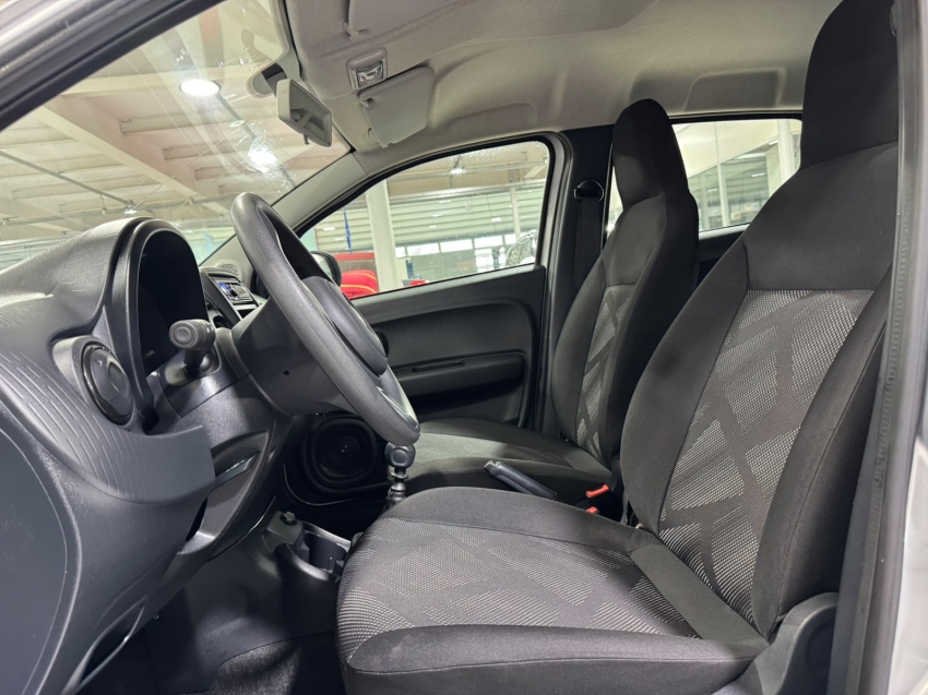 fiat mobi 1.0 firefly flex like. manual 4p 20254