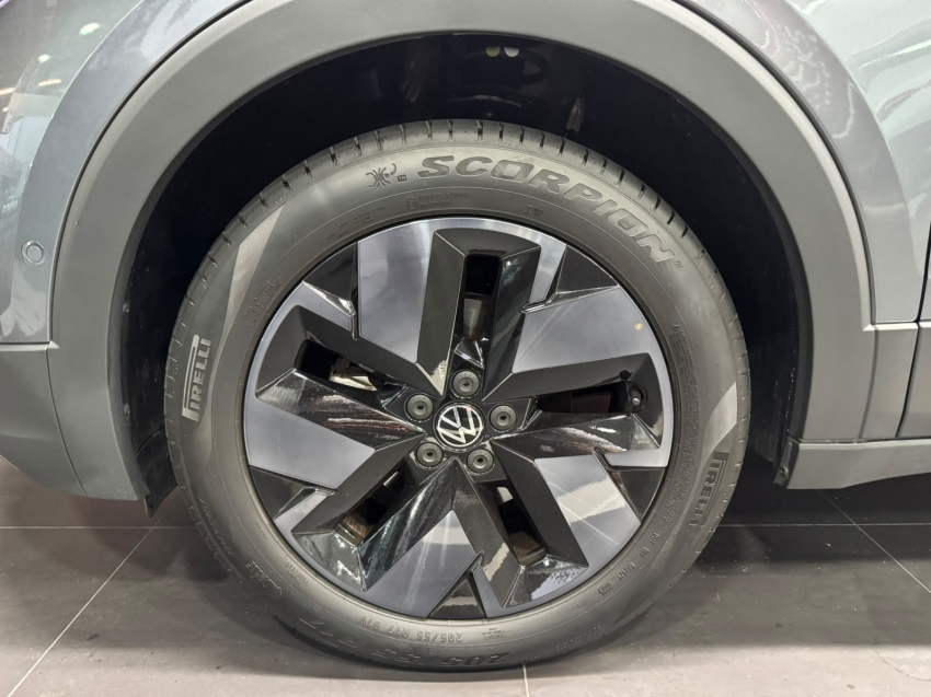 volkswagen t-cross 1.4 250 tsi total flex extreme automatico 4p 202617