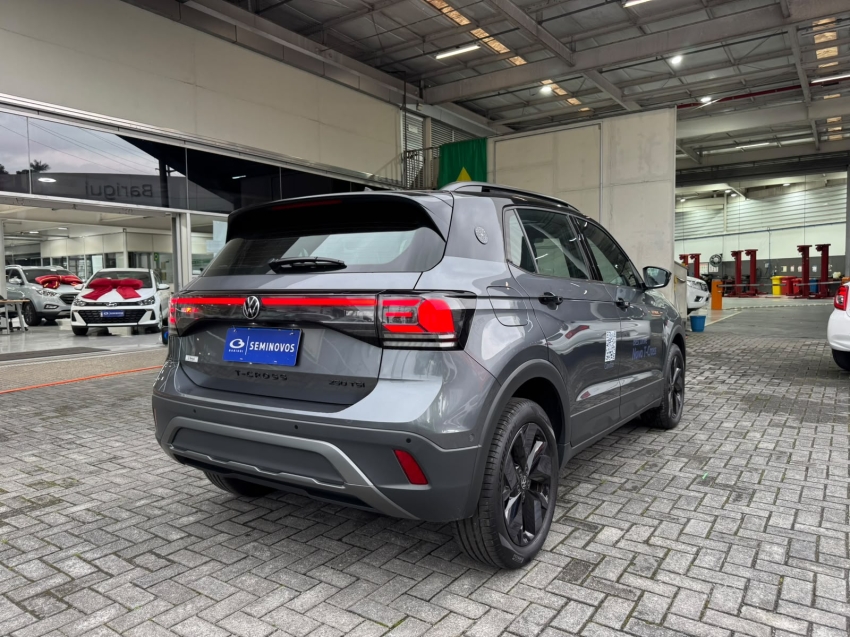 volkswagen t-cross 1.4 250 tsi total flex extreme automatico 4p 202617