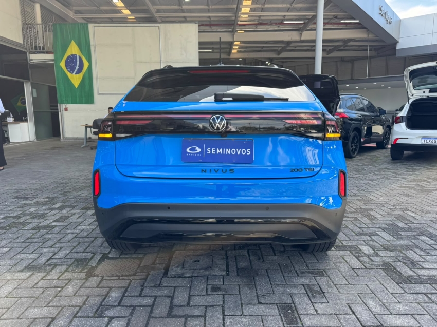 volkswagen nivus 1.0 200 tsi total flex highline automatico 4p 202517