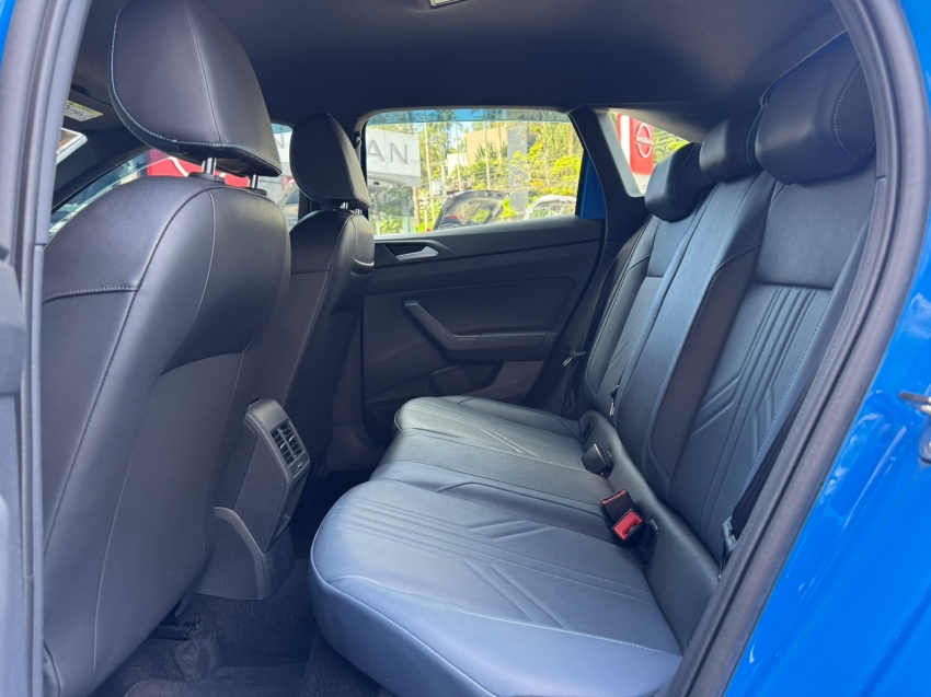 volkswagen nivus 1.0 200 tsi total flex highline automatico 4p 20255