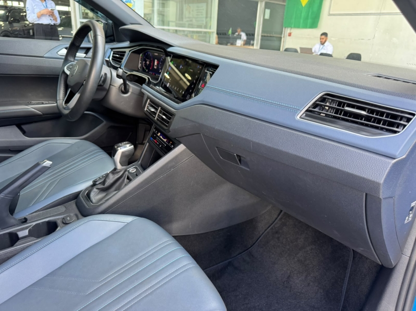 volkswagen nivus 1.0 200 tsi total flex highline automatico 4p 202513