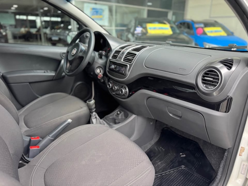 fiat grand siena 1.0 evo flex attractive manual 4p 201812