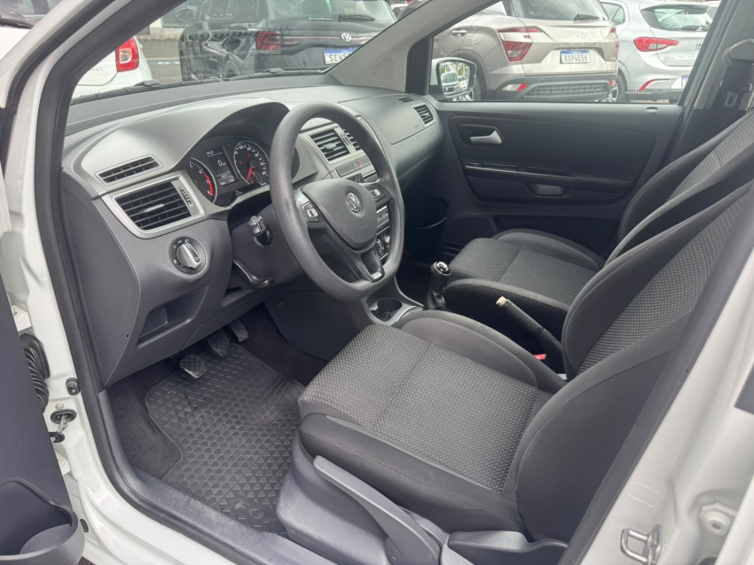 volkswagen fox 1.6 msi total flex connect 4p manual 202113