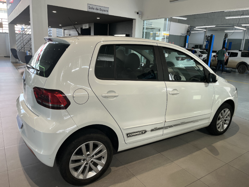 volkswagen fox 1.6 msi total flex connect 4p manual 2018