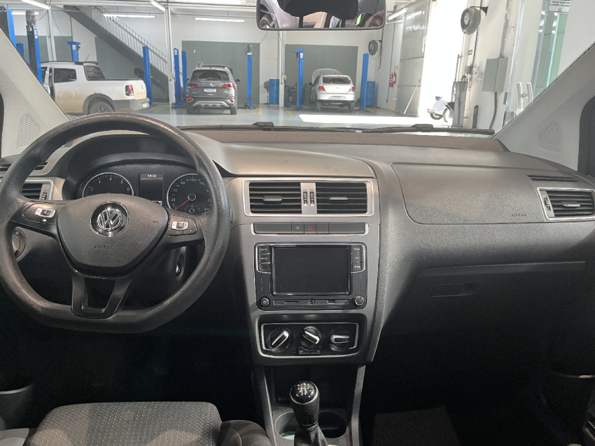 volkswagen fox 1.6 msi total flex connect 4p manual 2018